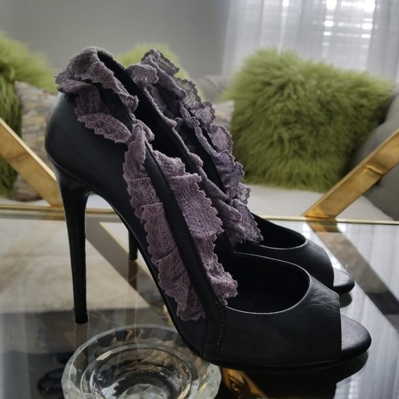 Nina Ricci heels - Picture 1 of 3